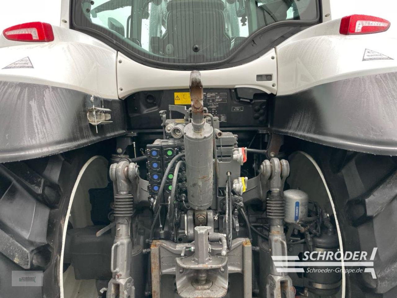 Traktor a típus Valtra T 174 ED SMARTTOUCH | RTK | UNLIMITED, Gebrauchtmaschine ekkor: Wildeshausen (Kép 18)